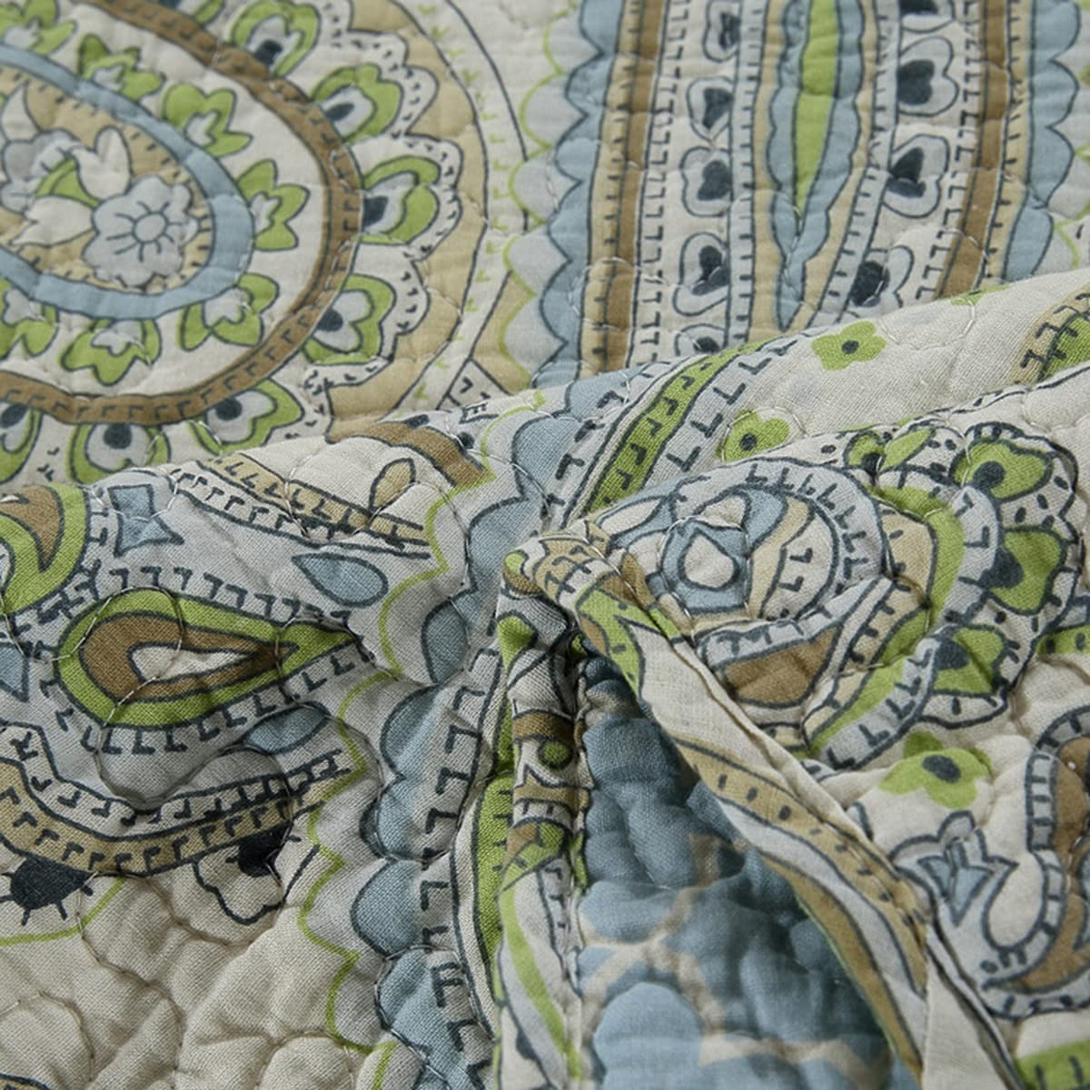 Amazon｜パッチワークキルトベッドスプレッド、ダブルベッド